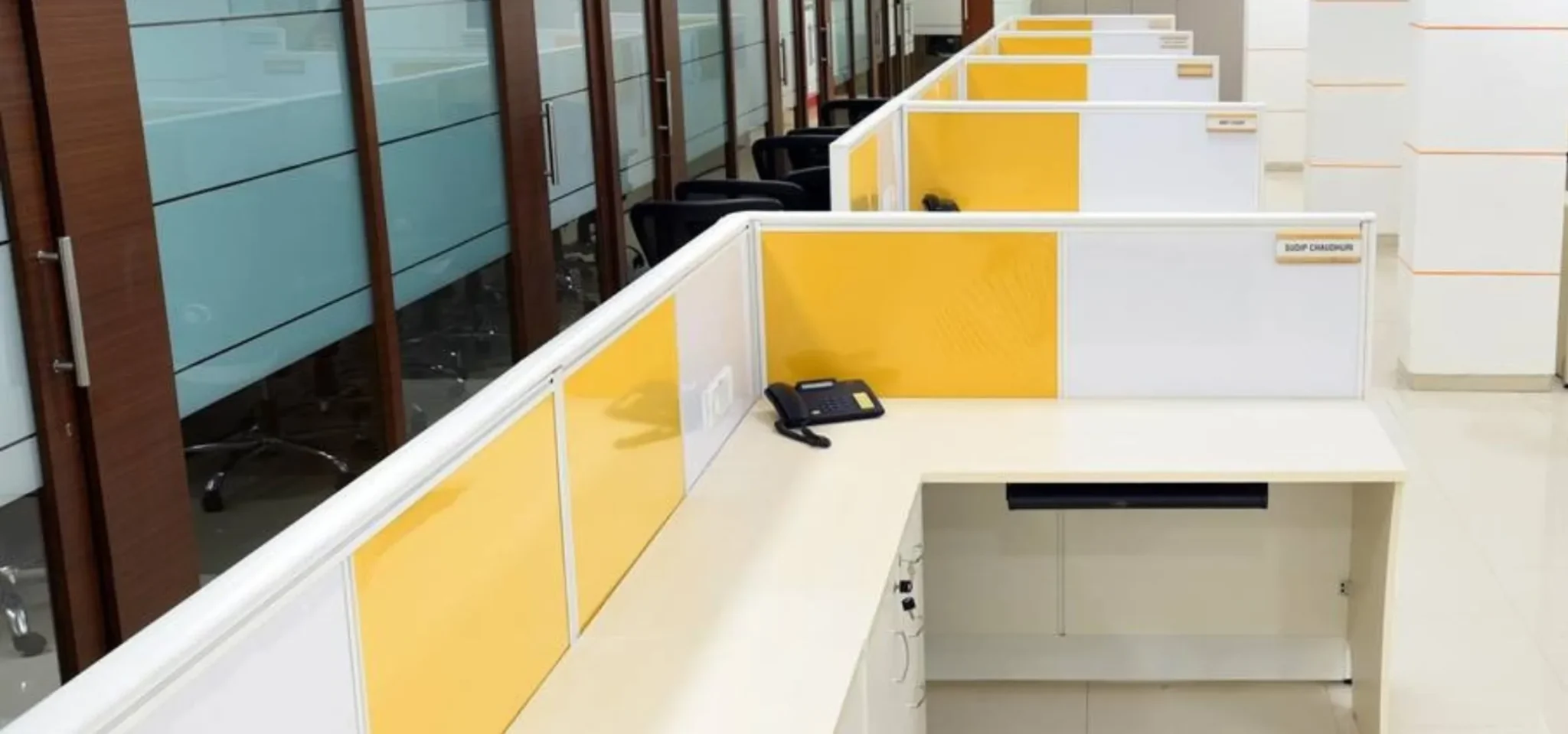 imgi_7_4Expressions-Inside-PROJECT-Office-Churchgate